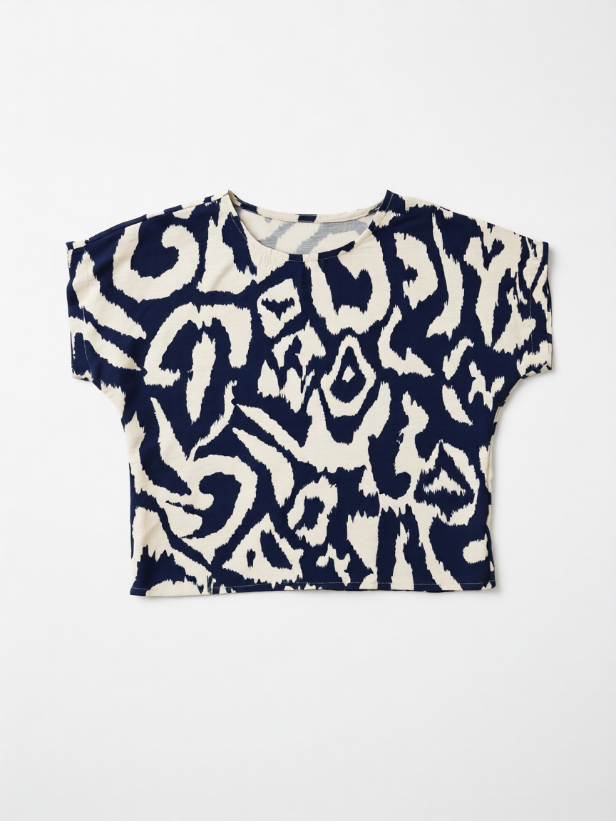 Conjunto mujer rayón azul estampado rayas de B&J, vista frontal de camiseta
